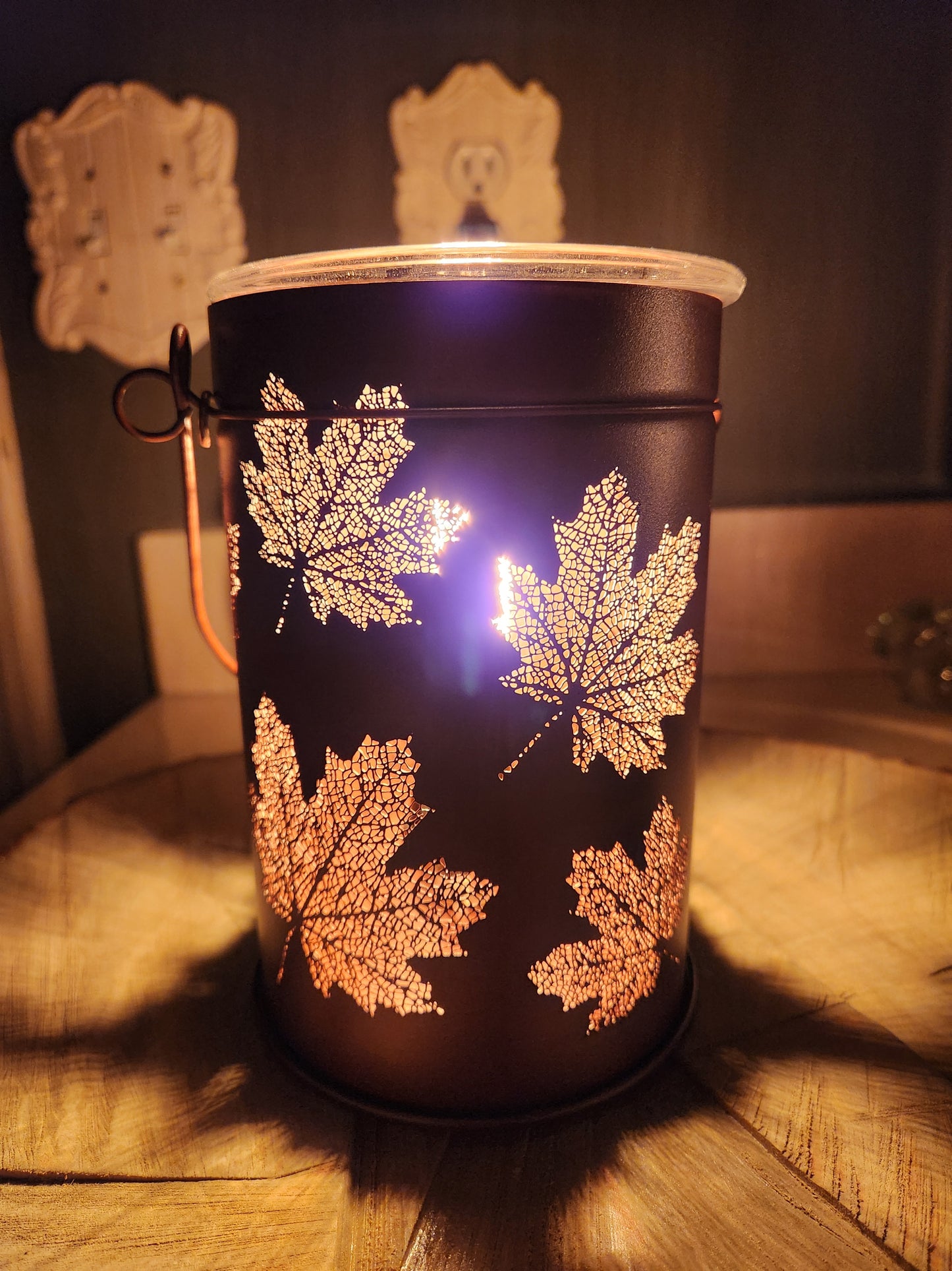 Wax Warmer - Fall Leaves Vintage Style Illumination Wax Warmer